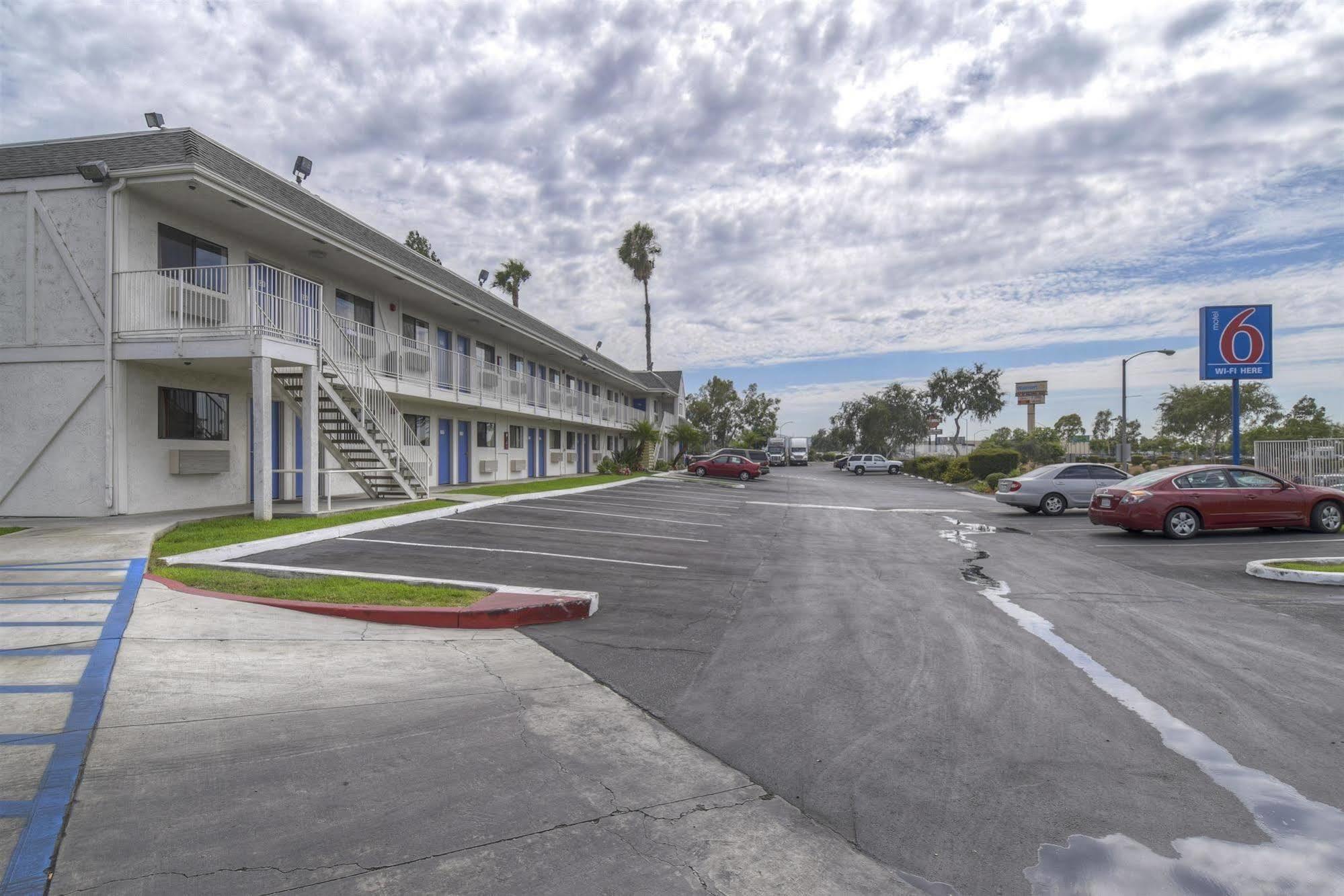 Motel 6-Baldwin Park, Ca - Los Angeles Dış mekan fotoğraf