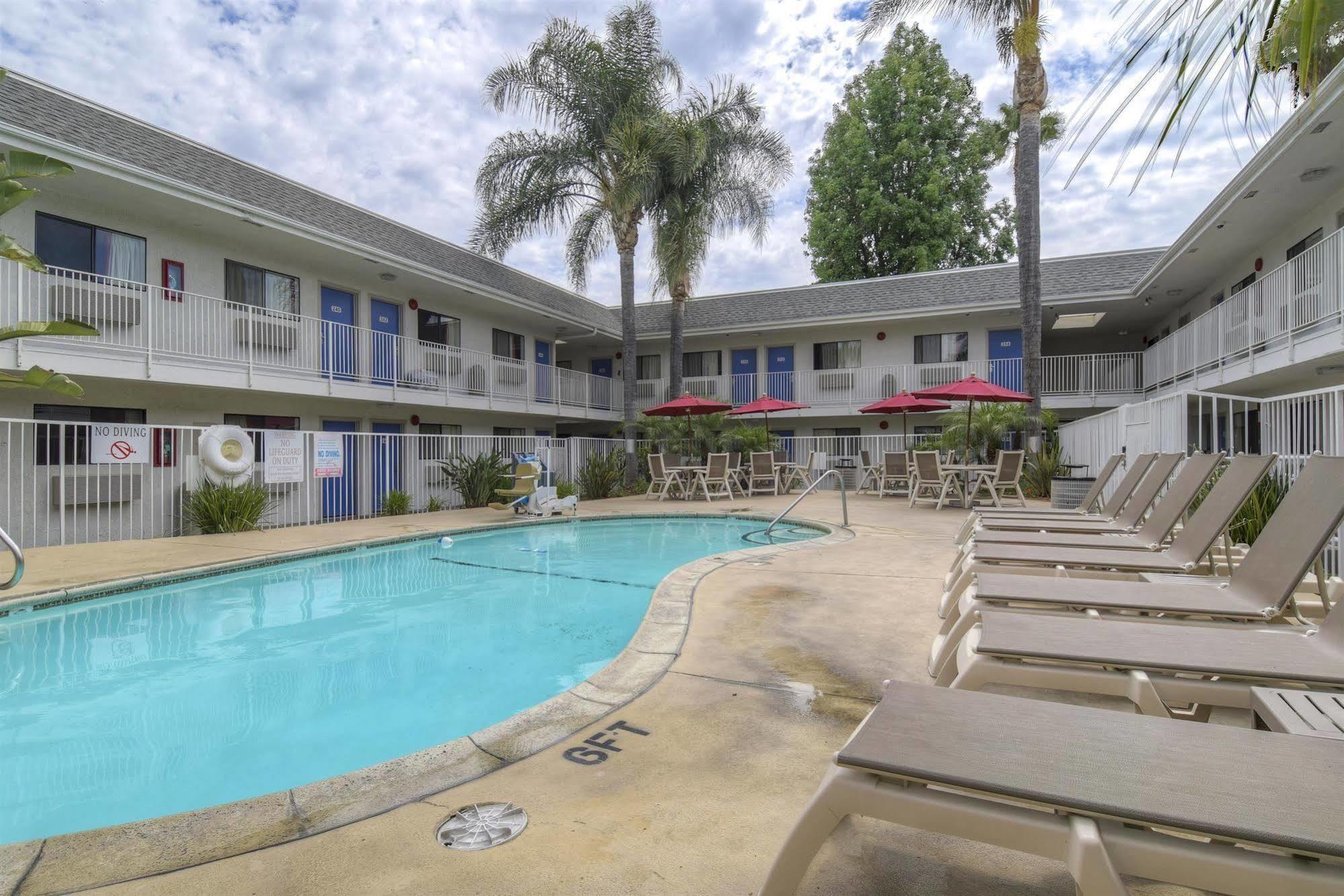 Motel 6-Baldwin Park, Ca - Los Angeles Dış mekan fotoğraf